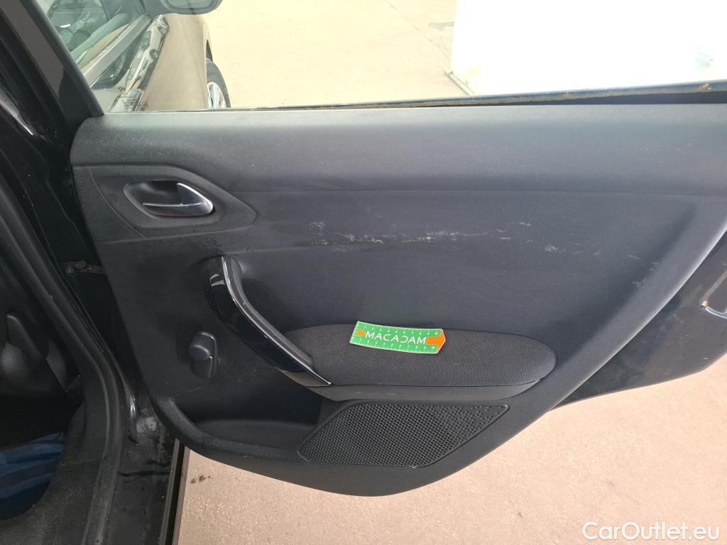  Peugeot  208  Affaire Premium 1.5 HDi 100CV BVM5 E6dT #44
