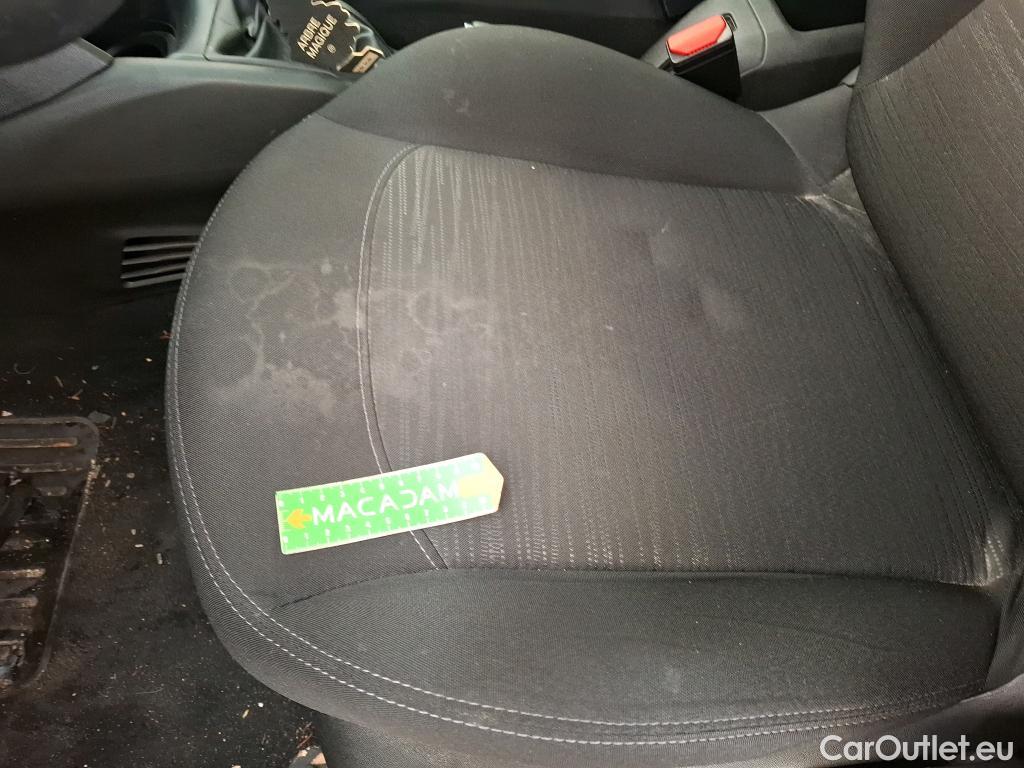  Peugeot  208  Affaire Premium 1.5 HDi 100CV BVM5 E6dT #64
