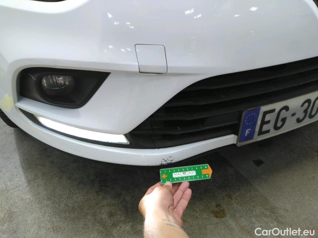  Renault  Clio  IV Air 1.5 dCi 75CV BVM5 E6 #18