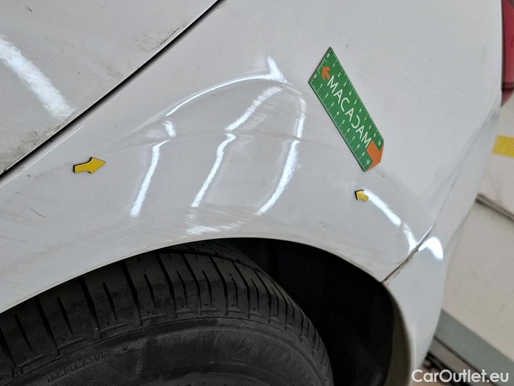 Renault  Clio  IV Air MediaNav 1.5 dCi 75CV BVM5 E6 #13