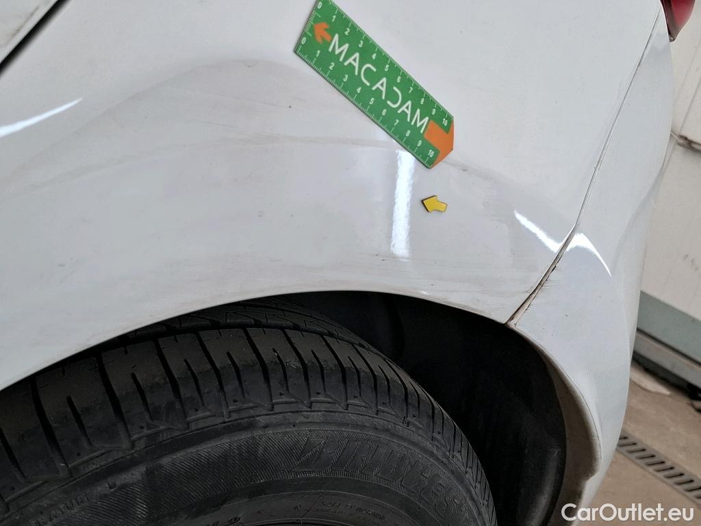  Renault  Clio  IV Air MediaNav 1.5 dCi 75CV BVM5 E6 #14