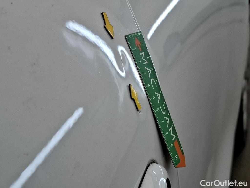  Renault  Clio  IV Air MediaNav 1.5 dCi 75CV BVM5 E6 #37