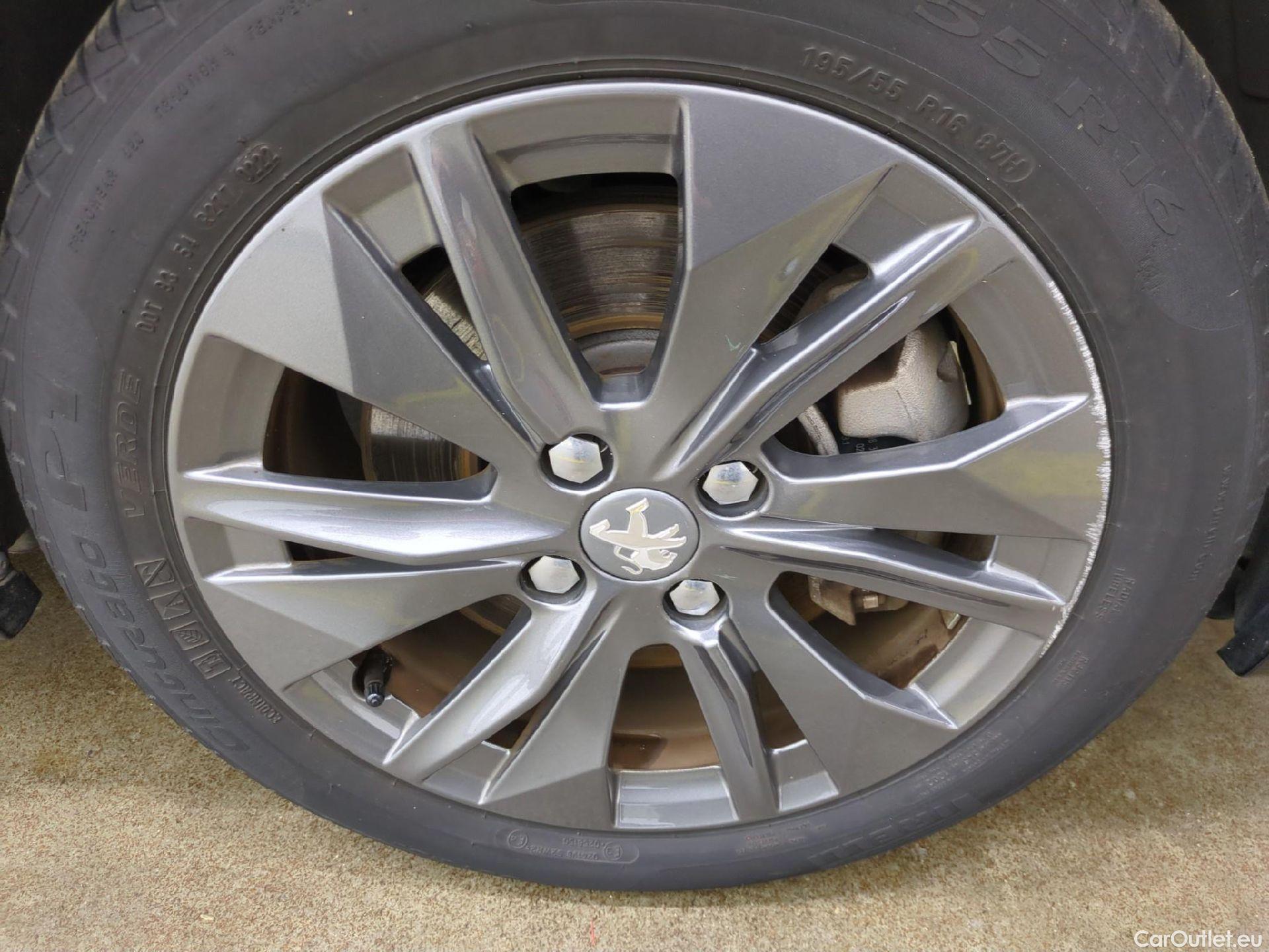  Peugeot  208  (e-) Active Business R 50kWh BVA / TRANSFO VP/VF #9