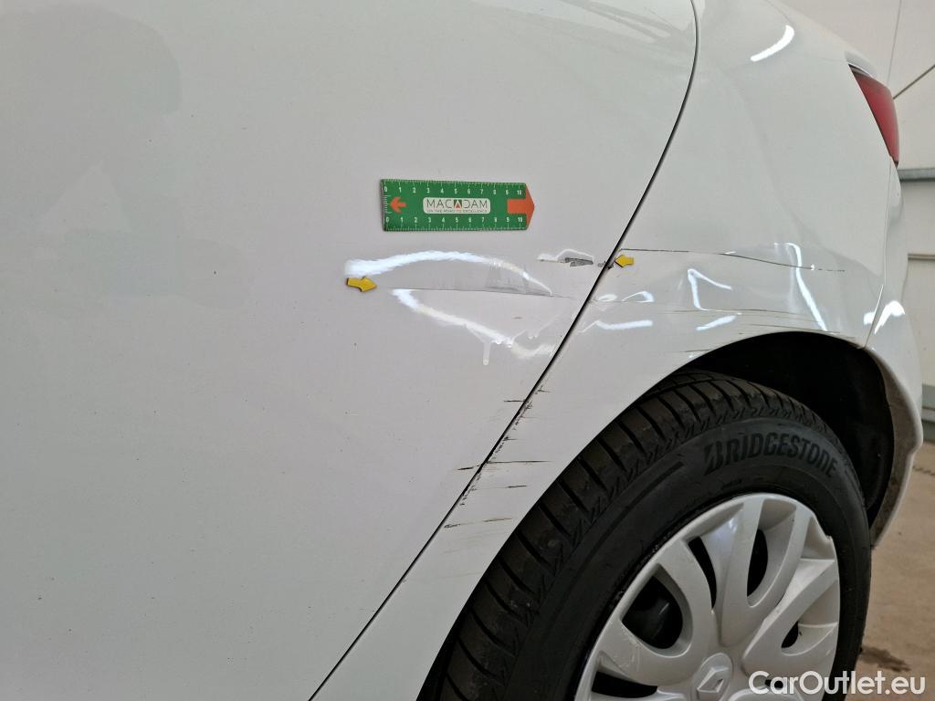  Renault  Clio  IV Air MediaNav 1.5 dCi 75CV BVM5 E6 #24