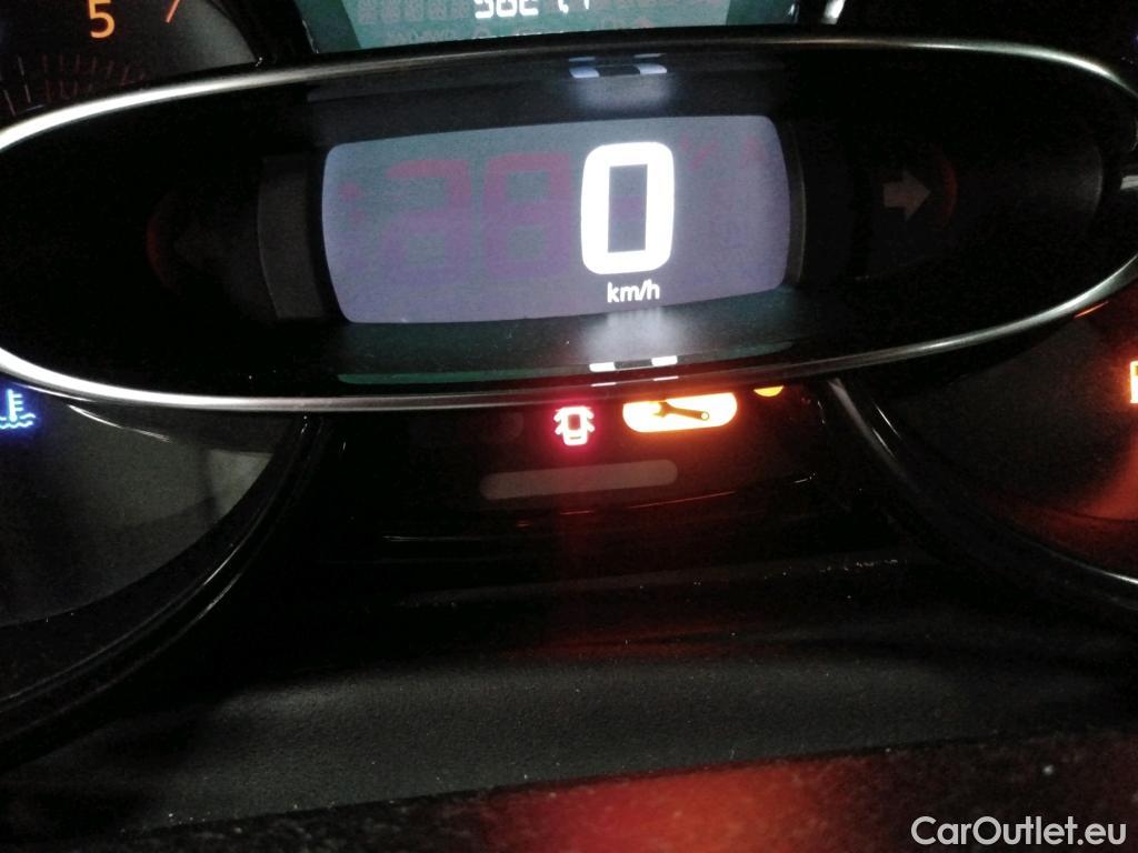  Renault  Clio  IV Air 1.5 dCi 75CV BVM5 E6 #13