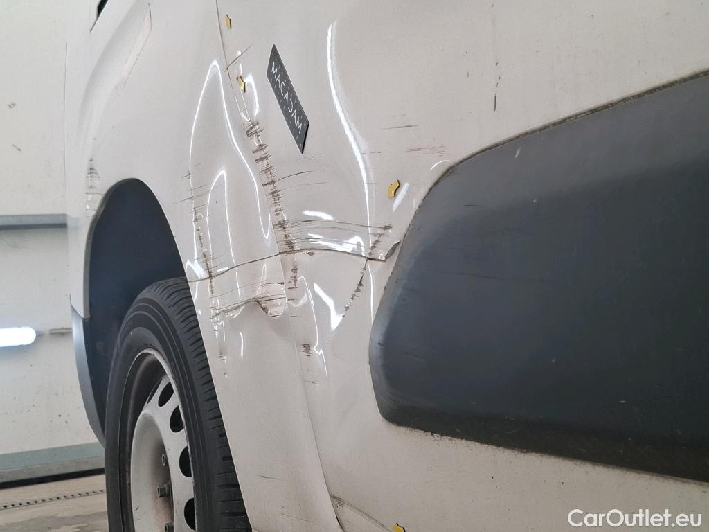  Citroen  Berlingo  Fourgon Club XL 950 1.5 BlueHDi 100CV BVM5 E6dT #9
