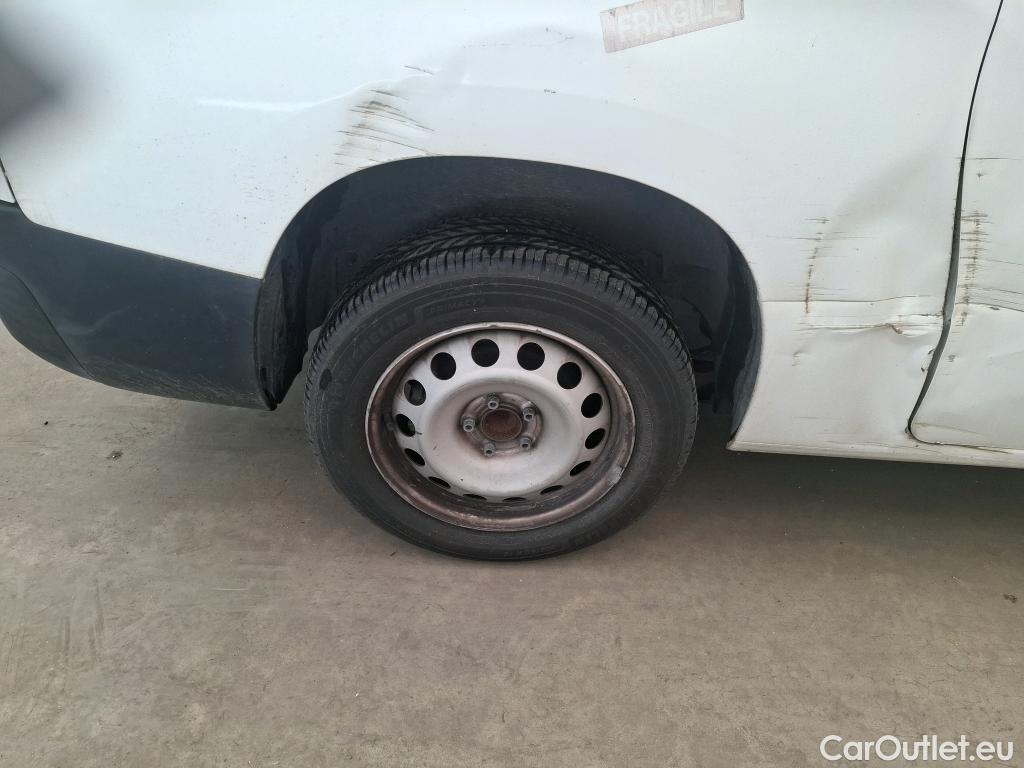 Citroen  Berlingo  Fourgon Club XL 950 1.5 BlueHDi 100CV BVM5 E6dT #42
