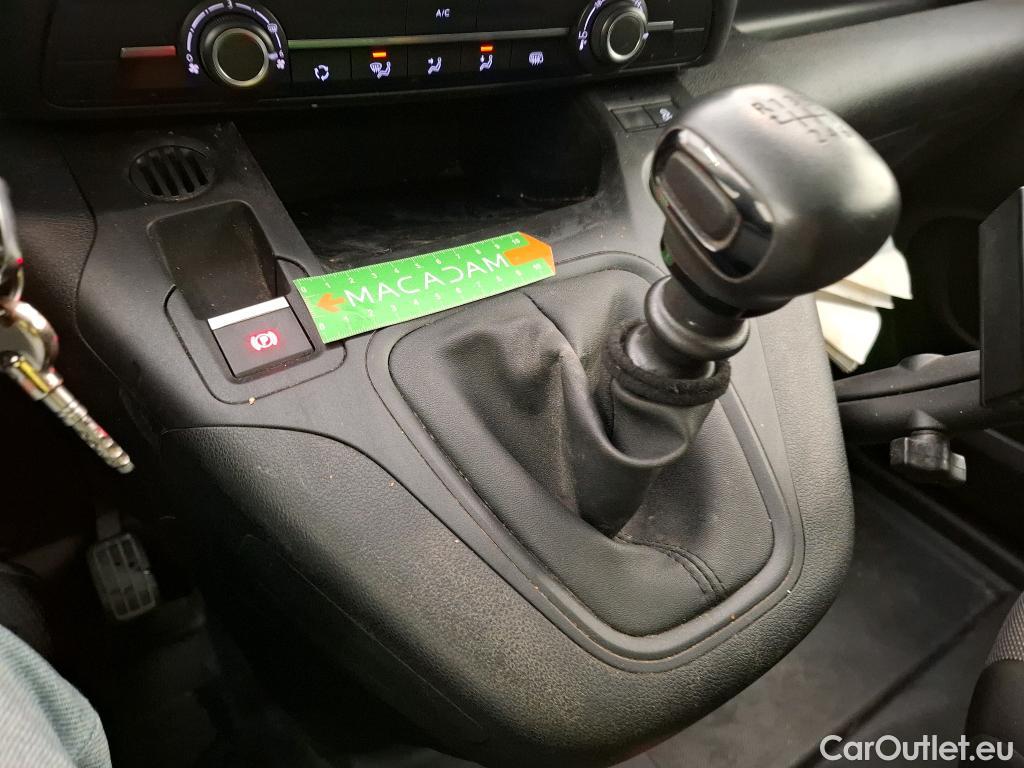  Citroen  Berlingo CITROEN  Van / 2018 / 4P / Fourgonnette Taille M 650kg BlueHDi 100 S&S BVM Club #13