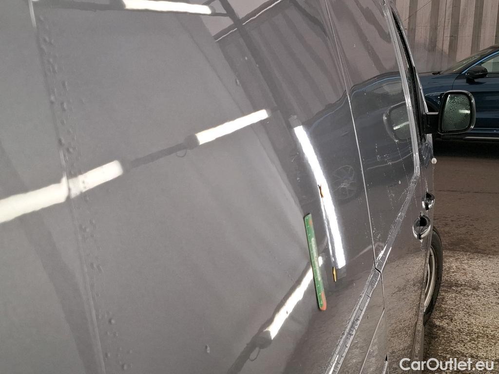  Opel  Vivaro OPEL  / 2019 / 4P / Fourgon tôlé 2.0 Diesel 150 ch Ptac aug L2 Pack Busin #15
