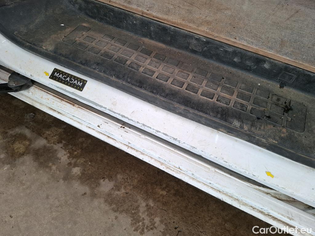  Citroen  Jumpy  Fourgon Club M 2.0 BlueHDi 120CV BVM6 E6dT #24