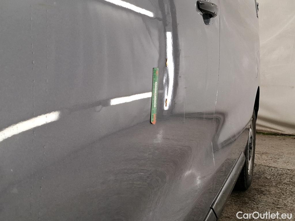  Opel  Vivaro OPEL  / 2019 / 4P / Fourgon tôlé 2.0 Diesel 150 ch Ptac aug L2 Pack Busin #13