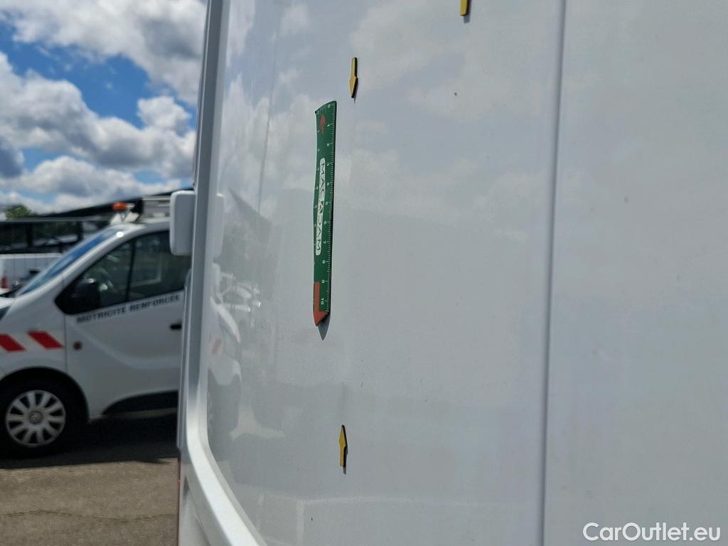  Renault  Master RENAULT  / 2019 / 4P / Fourgon tôlé FG Tr GCF F3500 L2H2 Energy dCi 150 #23