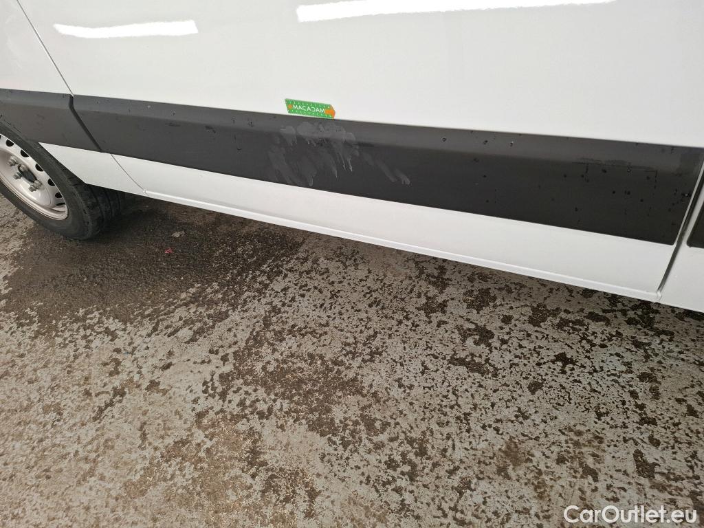  Renault  Master  III Fourgon L2H2 3 3 Grand Confort dCi 135CV BVM6 E6d #16