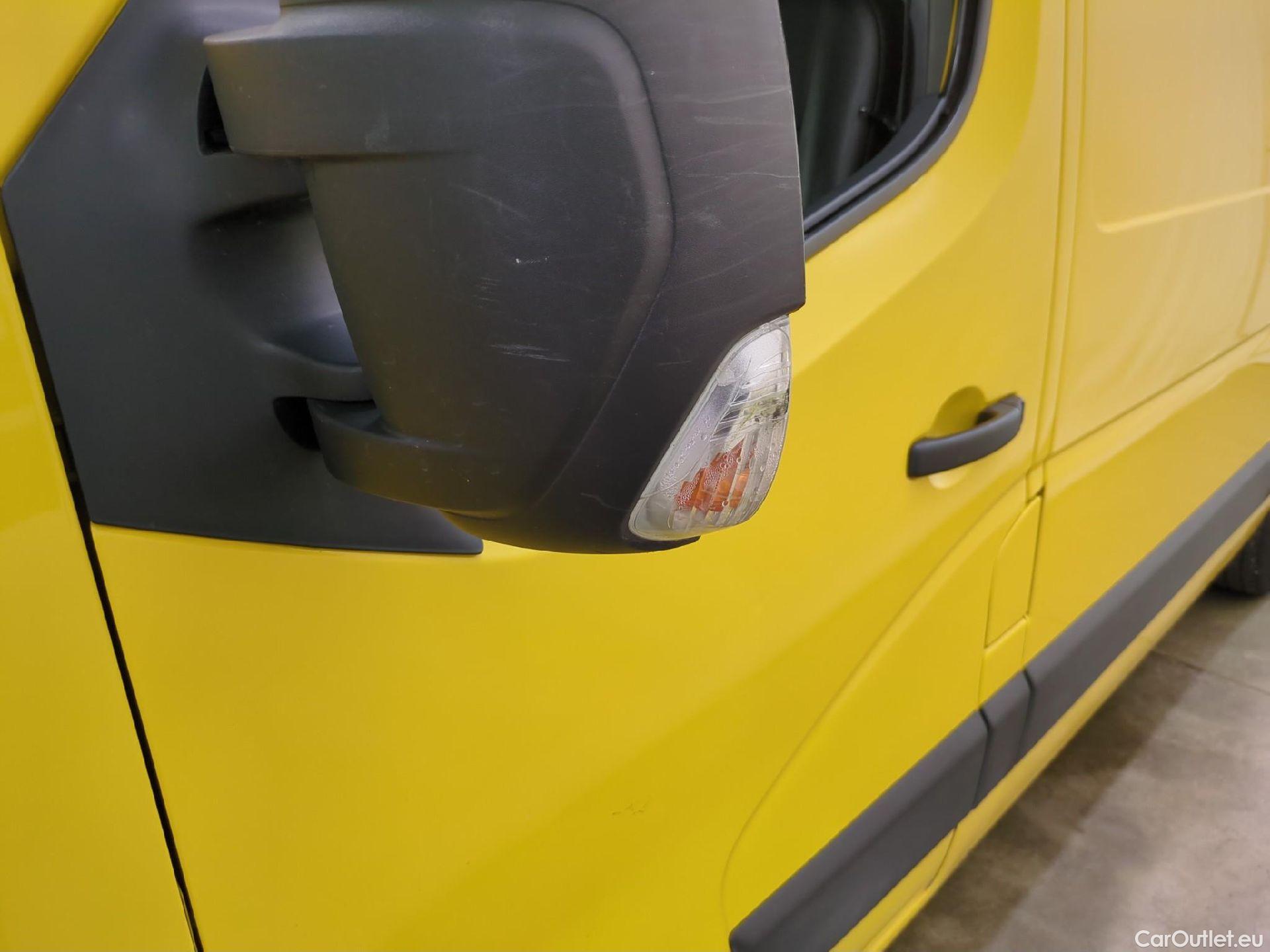  Renault  Master RENAULT  / 2019 / 4P / Fourgon tôlé FG Tr GCF F3500 L2H2 Energy dCi 150 #12