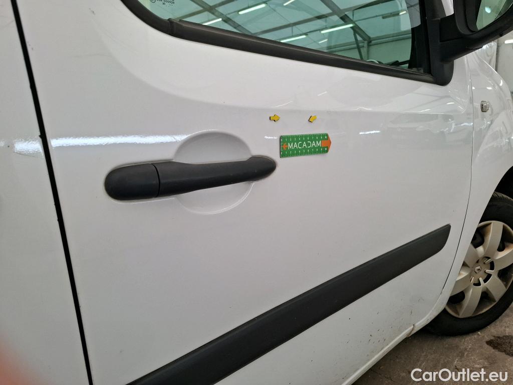  Renault  Kangoo  II Express Extra (Série Spéciale) 1.5 dCi 80CV BVM6 E6dT #24