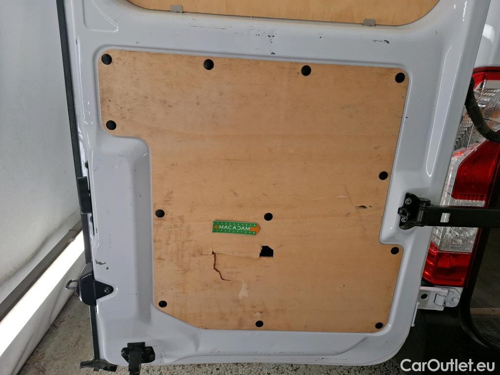  Renault  Master  III Fourgon L2H2 3 3 Grand Confort dCi 135CV BVM6 E6d #18