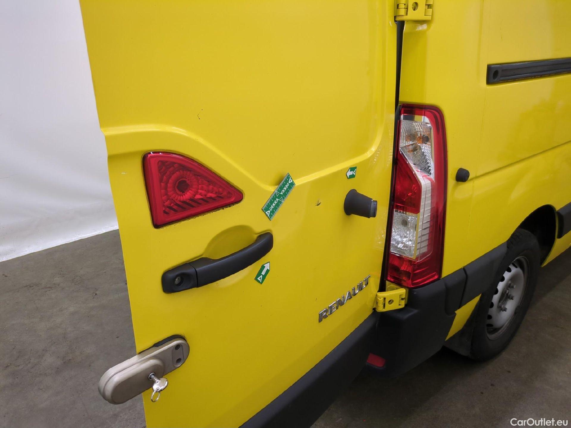  Renault  Master RENAULT  / 2019 / 4P / Fourgon tôlé FG Tr GCF F3500 L2H2 Energy dCi 150 #51