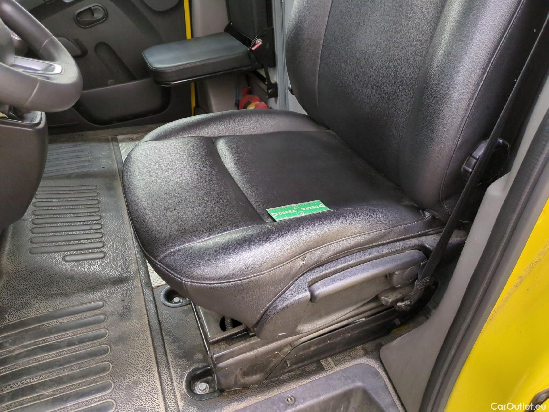  Renault  Master RENAULT  / 2019 / 4P / Fourgon tôlé FG Tr GCF F3500 L2H2 Energy dCi 150 #4