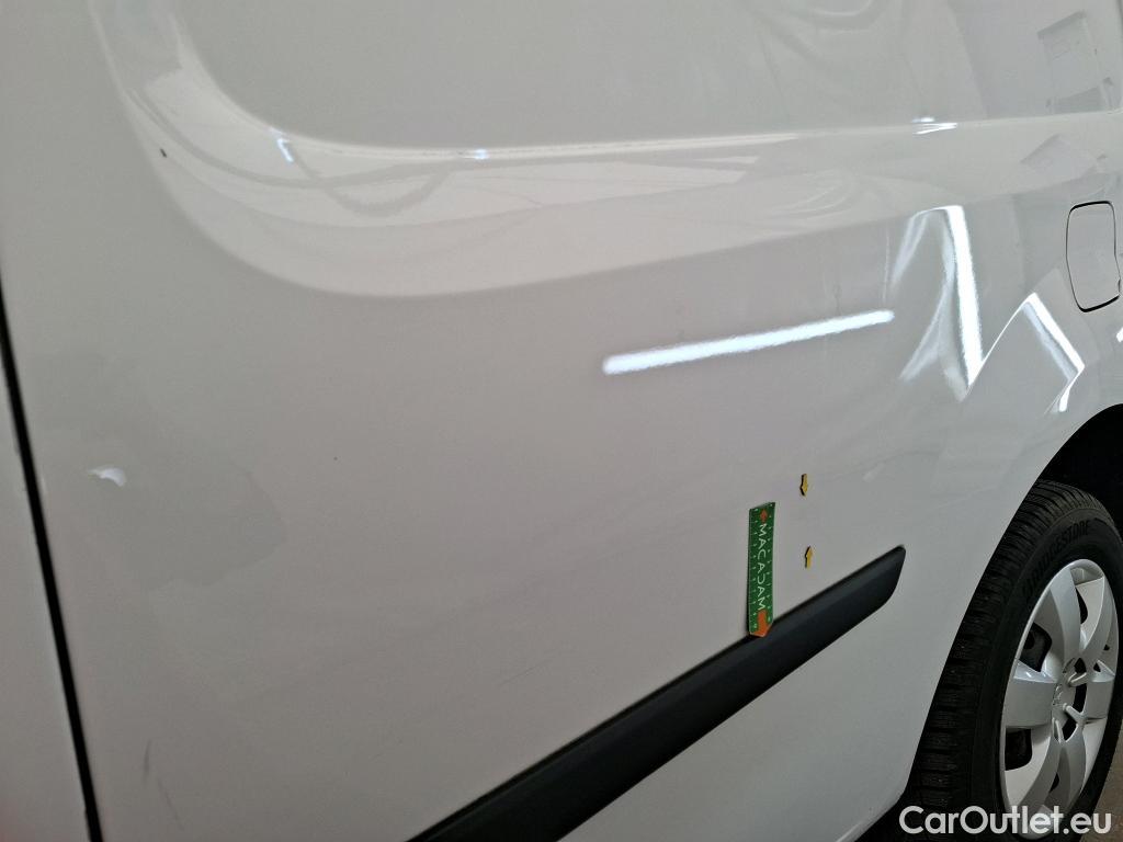  Renault  Kangoo  II Express Extra (Série Spéciale) 1.5 dCi 80CV BVM6 E6dT #40