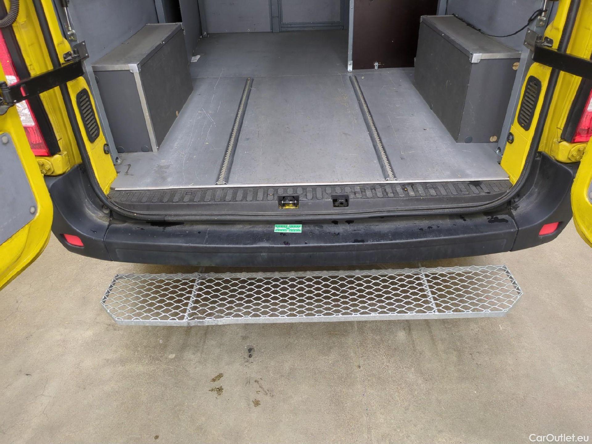  Renault  Master RENAULT  / 2019 / 4P / Fourgon tôlé FG Tr GCF F3500 L2H2 Energy dCi 150 #9
