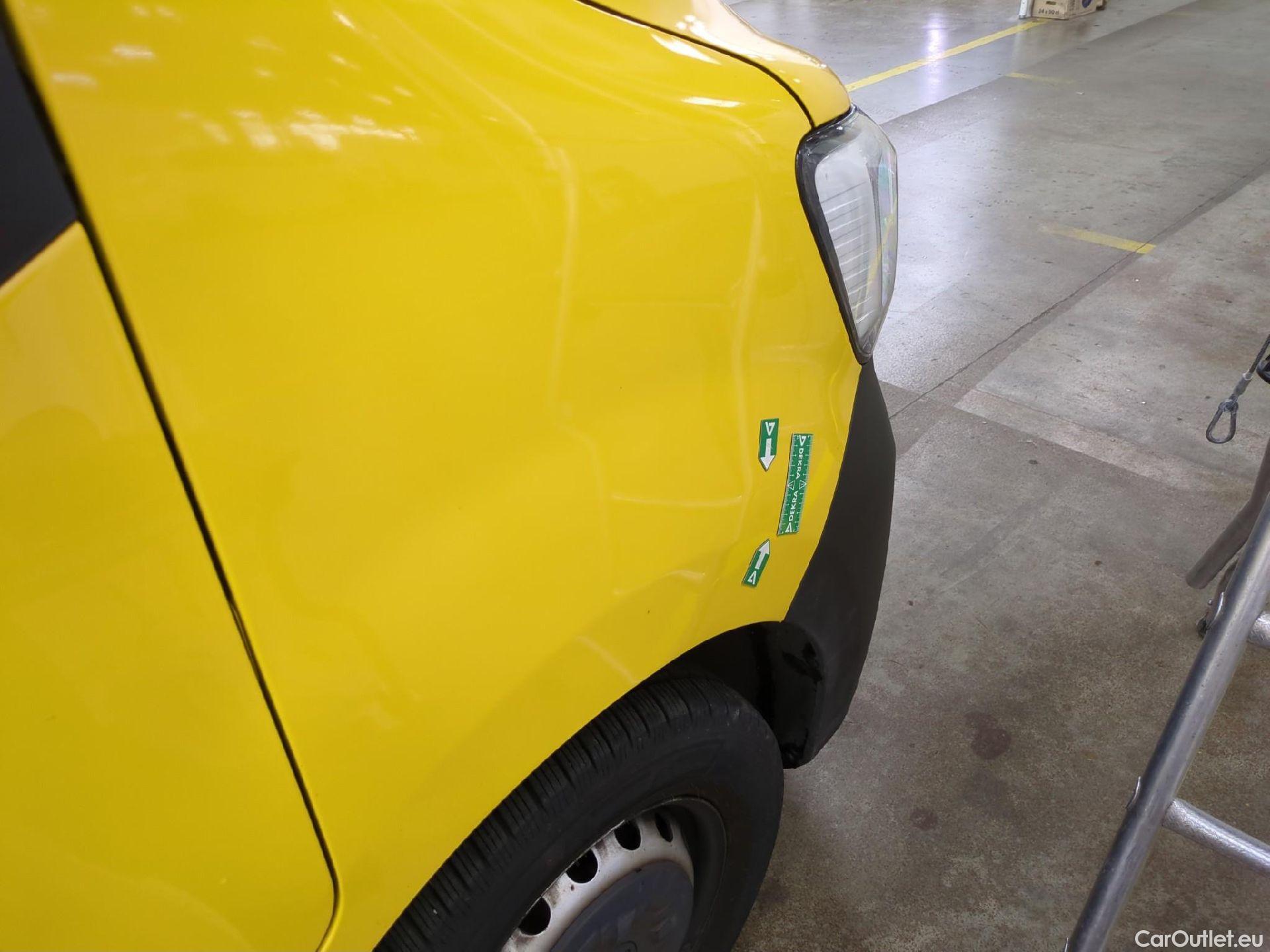  Renault  Master RENAULT  / 2019 / 4P / Fourgon tôlé FG Tr GCF F3500 L2H2 Energy dCi 150 #34
