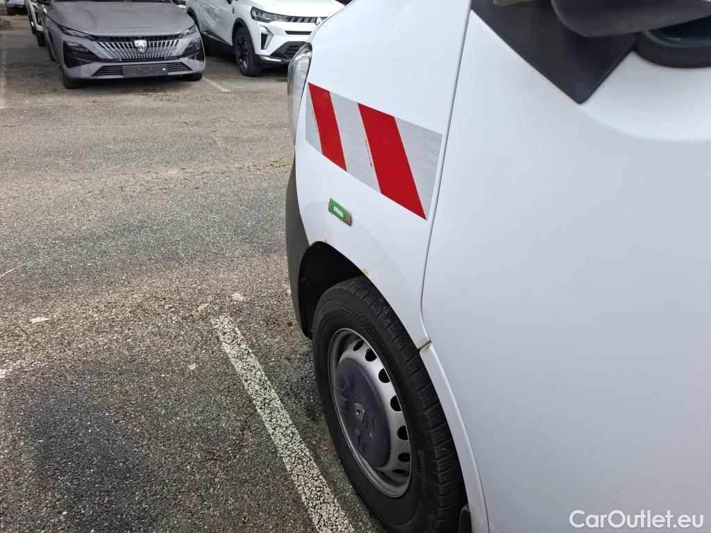  Renault  Master RENAULT  / 2019 / 4P / Fourgon tôlé FG Tr GCF F3500 L2H2 Energy dCi 150 #36