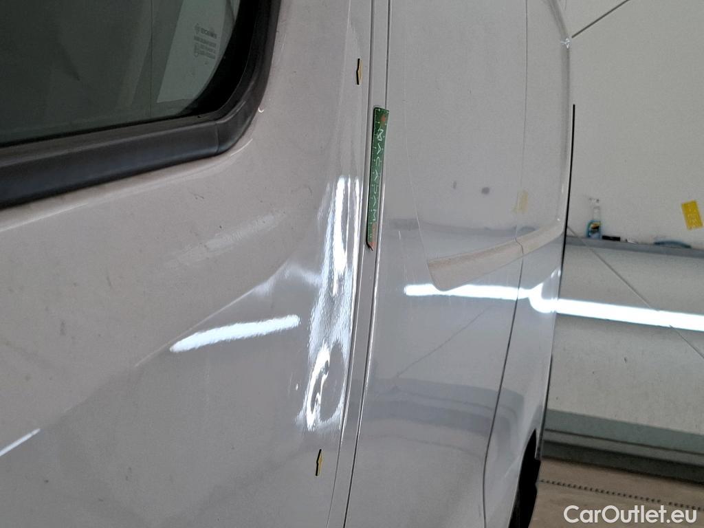 Renault  Trafic RENAULT  VU 4p Fourgon FG GCF L2H1 1300 dCi 120 #21