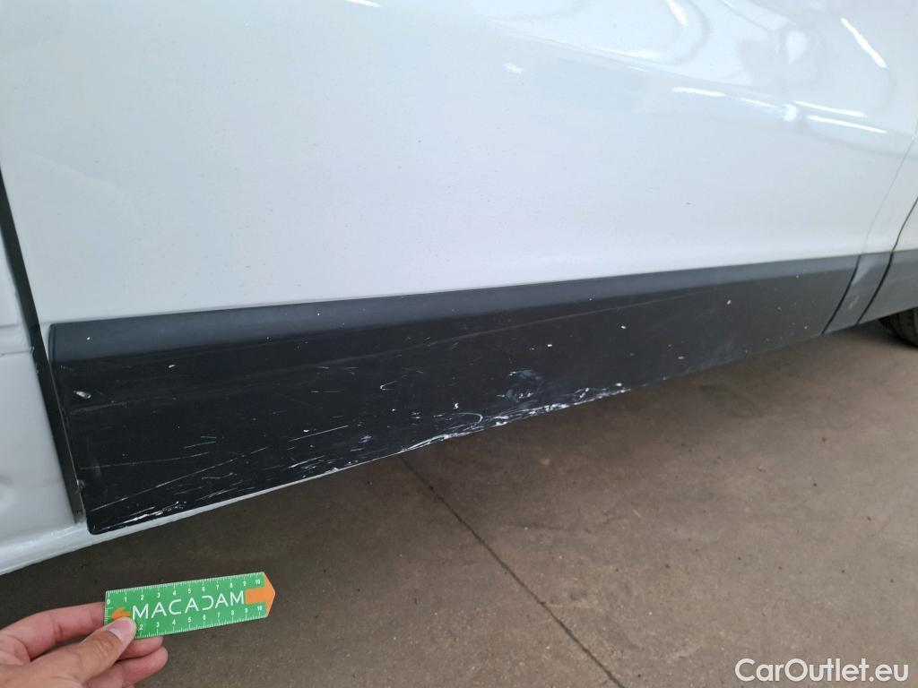  Renault  Trafic RENAULT  VU 4p Fourgon FG GCF L2H1 1300 dCi 120 #34