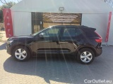  Volvo  XC 40 VOLVO XC40 / 2017 / 5P / SUV T2 MOMENTUM CORE #8