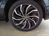  Volkswagen  Golf  VOLKSWAGEN / 2019 / 5P / BERLINA 1.5 ETSI EVO ACT 96KW LIFE DSG #86
