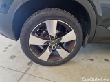  Volvo  XC 40 VOLVO XC40 / 2017 / 5P / SUV T3 AUTOMATICO MOMENTUM PRO #18