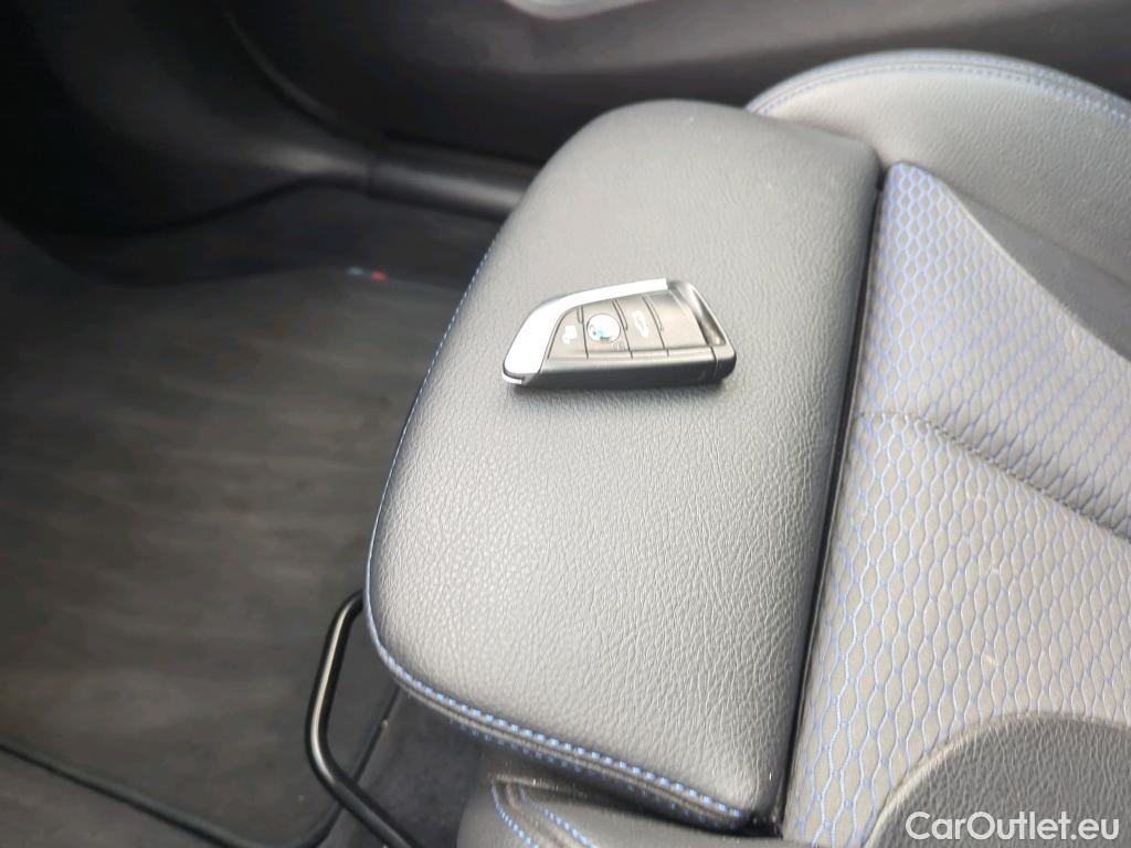  Bmw  X1 2.0 xDrive18d #7