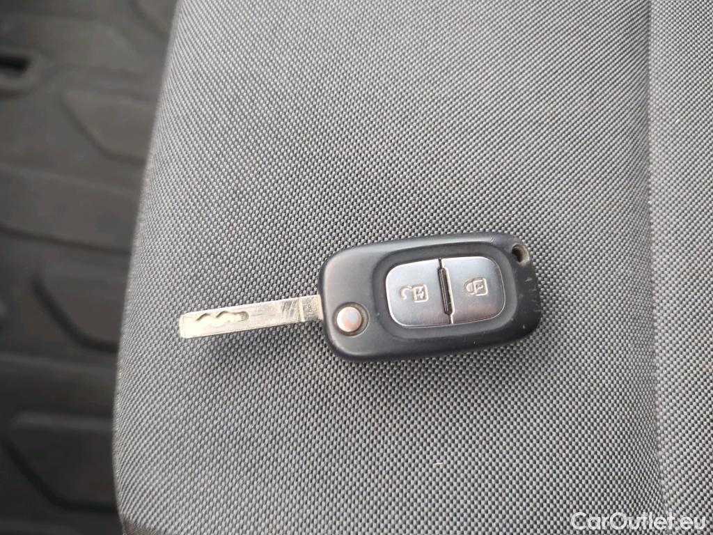  Renault  Master 2.3 Blue dCi 135CP Tractiune L3H2 #10