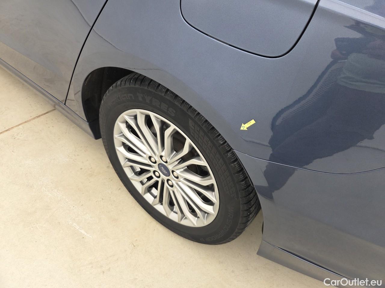  Ford  Mondeo 2.0 Hybrid Titanium ECVT #46