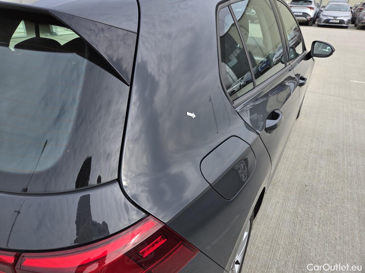  Volkswagen  Golf  Life 1.0 TSI #35