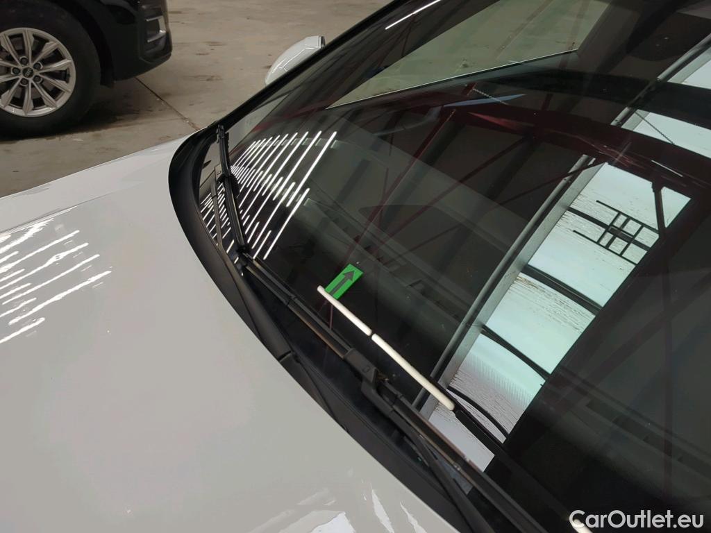  Volkswagen  Arteon R-Line 2.0TSI 190CP DSG #1