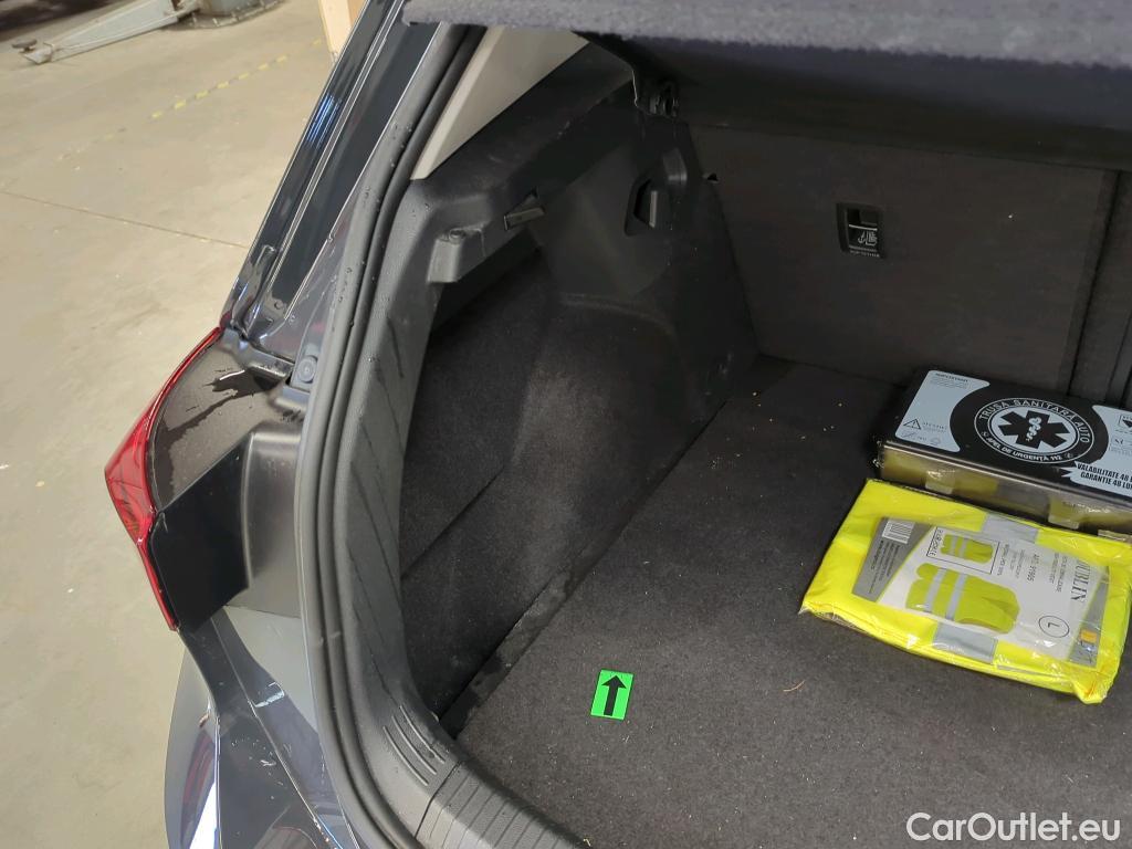  Volkswagen  Golf  Life 1.0 eTSI DSG mild-Hybrid #22