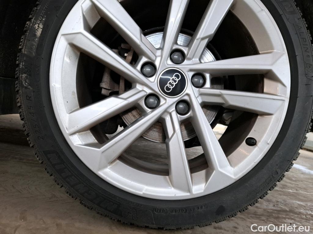  Audi  A3 AUDI  Sportback / 2020 / 5P / Berline 40 TFSI e 204 S Tronic Business Line / VO RECONDITIONNE - PHOTOS AVANT RECONDITIONNEMENT #12