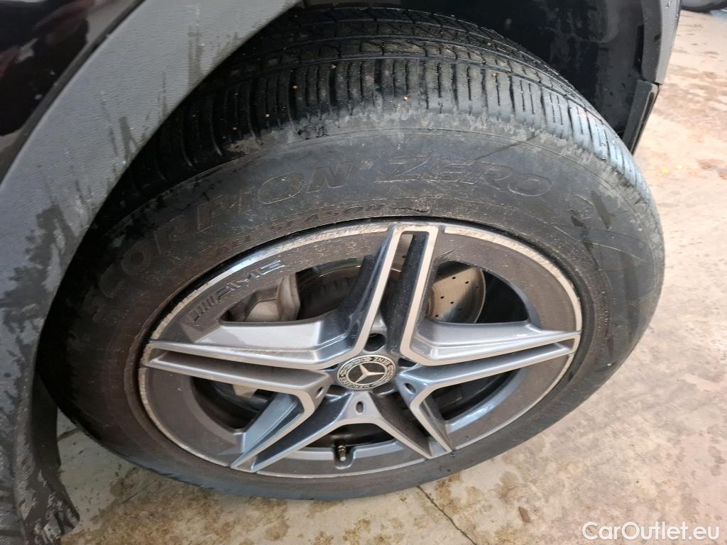  Mercedes  G-Klasee MERCEDES-BENZ GLC / 2019 / 5P / SUV 2.0 GLC 300 DE AMG LINE 4MATIC #1