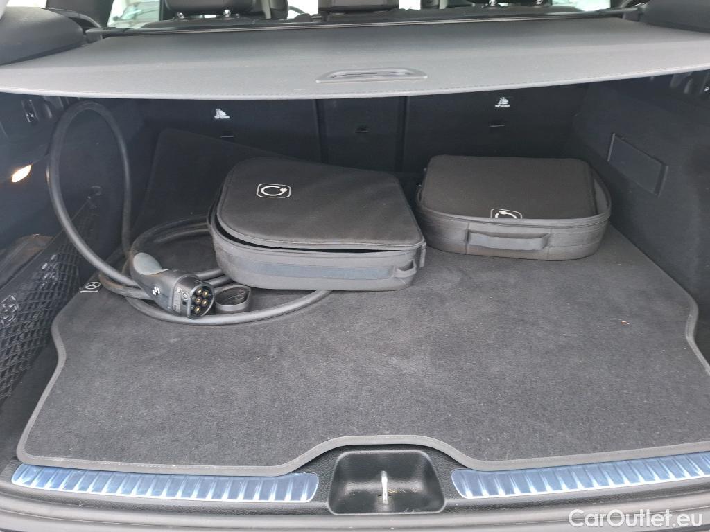  Mercedes  GLC MERCEDES-BENZ  / 2022 / 5P / SUV  300 e Business Line 4MATIC #20