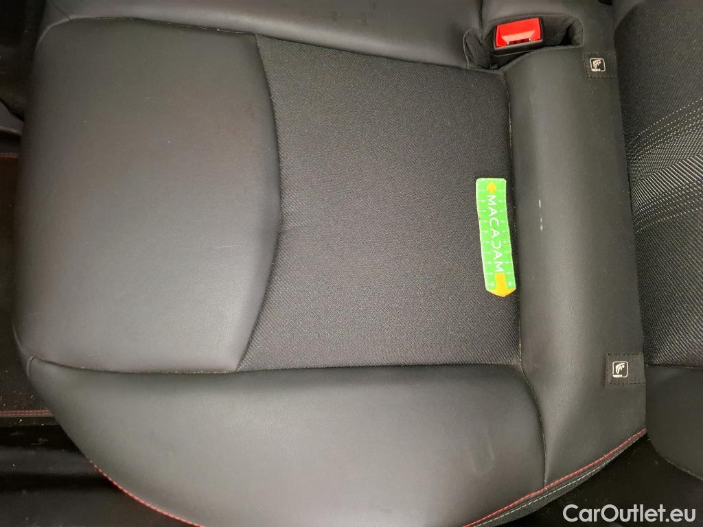  Fiat  500 FIAT X / 2018 / 5P / SUV 1.3 FFly T T4 150ch DCT Sport #22