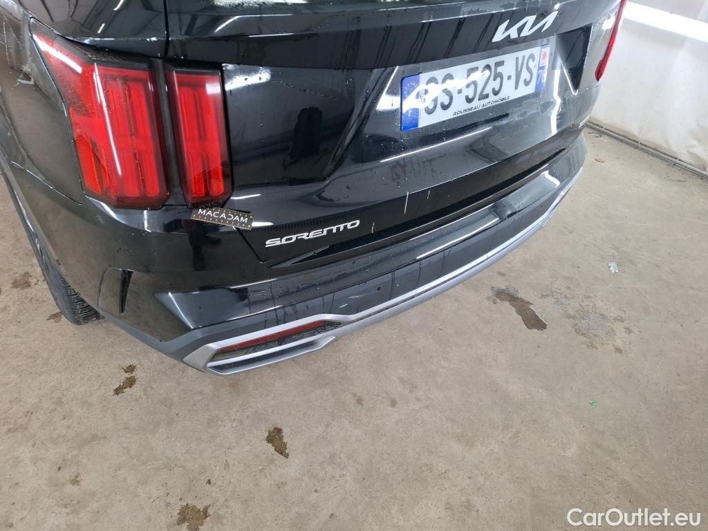  KIA  Sorento KIA  / 2020 / 5P / SUV 1.6 T-GDI PHEV 4WD ACTIVE AUTO 7-SEATS #47