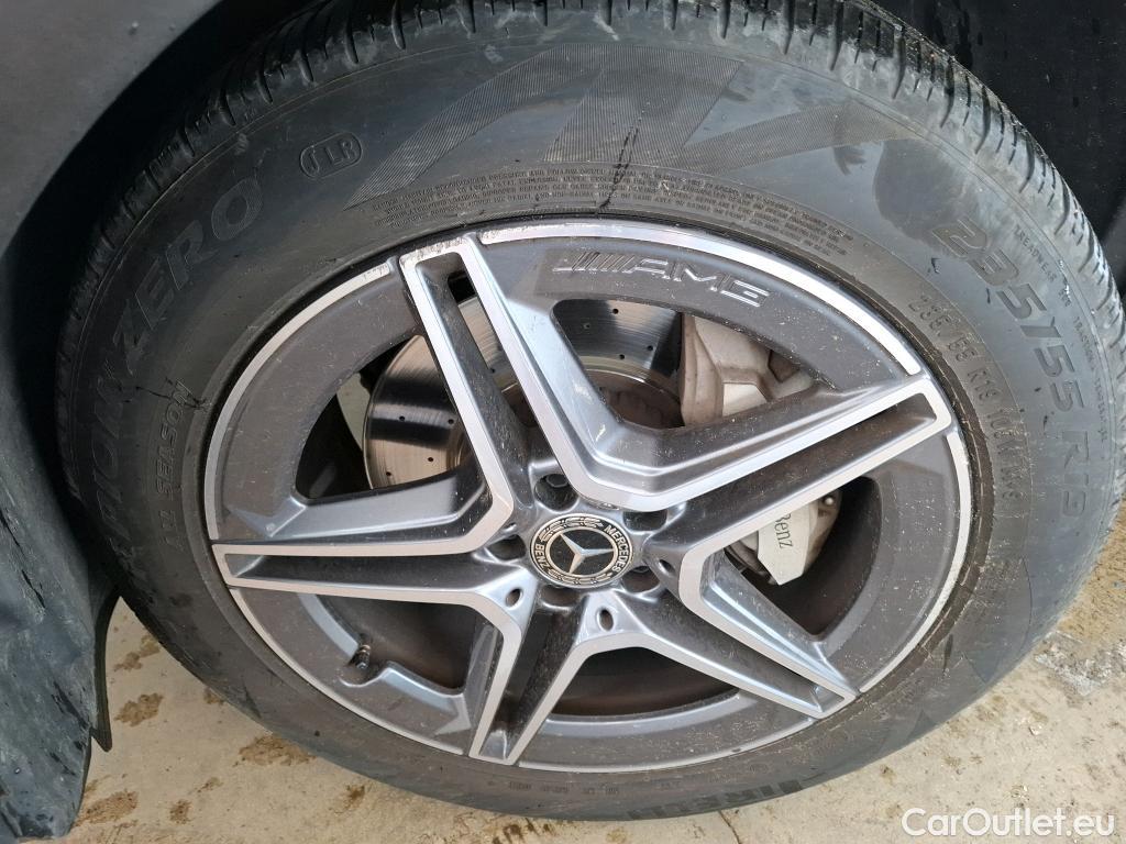  Mercedes  G-Klasee MERCEDES-BENZ GLC / 2019 / 5P / SUV 2.0 GLC 300 DE AMG LINE 4MATIC #15