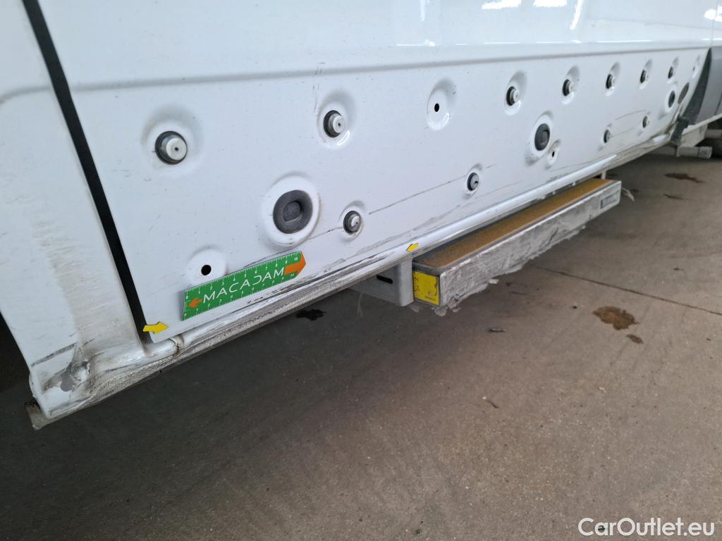  Renault  Trafic RENAULT  / 2019 / 4P / Combi Zen L1 dCi 120 S&S - 8 pl #6