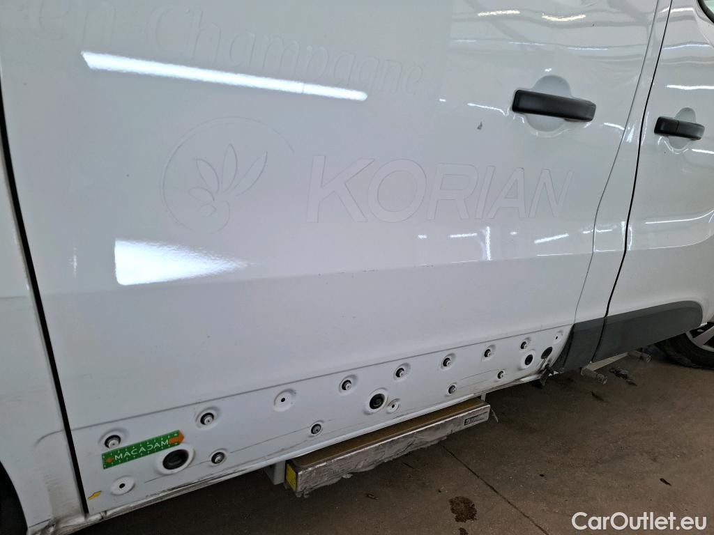  Renault  Trafic RENAULT  / 2019 / 4P / Combi Zen L1 dCi 120 S&S - 8 pl #22