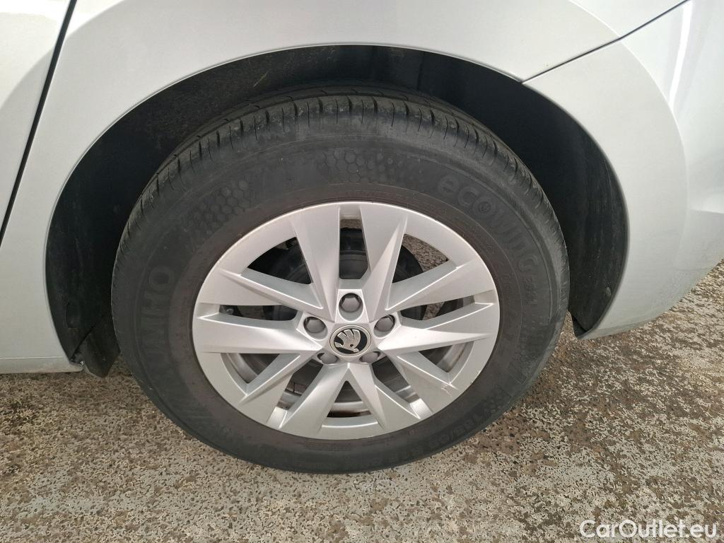  Skoda  Fabia  Ambition 1.0 MPI 80CV BVM5 E6d #6
