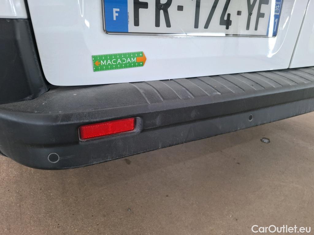  Renault  Trafic RENAULT  / 2019 / 4P / Combi Zen L1 dCi 120 S&S - 8 pl #5