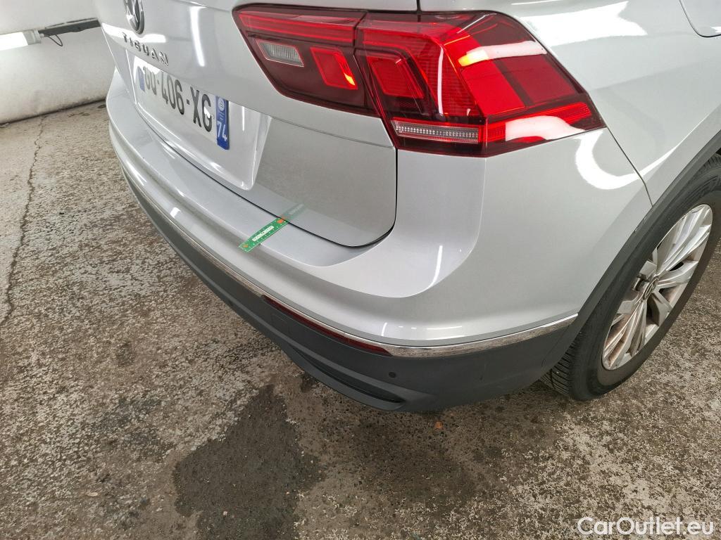  Volkswagen  Tiguan VOLKSWAGEN  / 2020 / 5P / SUV 2.0 TDI 150 DSG7 Life Business #1