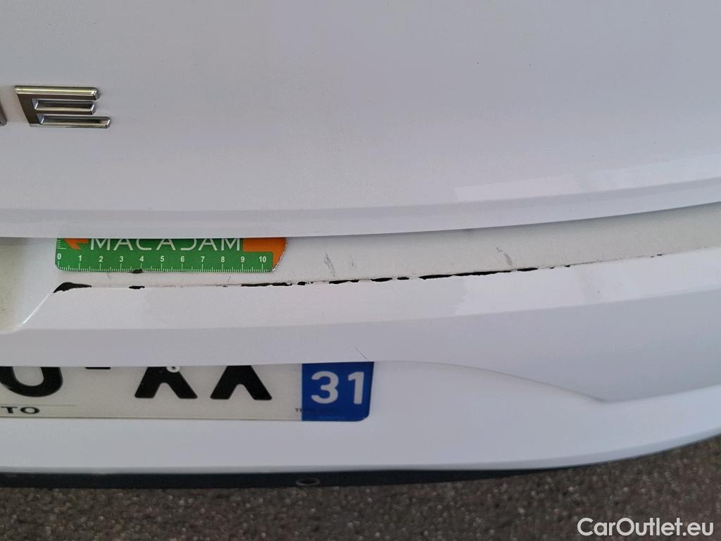  Renault  Megane  IV Berline 5 ptes. Société Air Nav Reversible 1.5 dCi 90CV BVM6 E6 #18