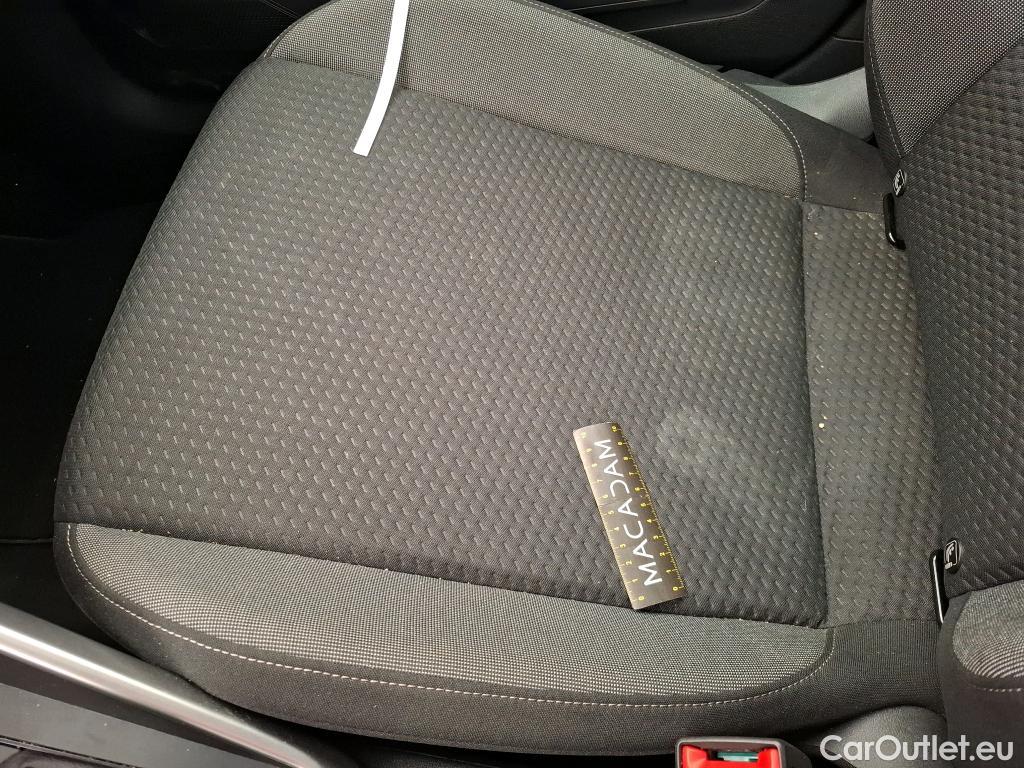  Volkswagen  Taigo VOLKSWAGEN  / 2021 / 5P / SUV 1.0 TSI 95 Life #21